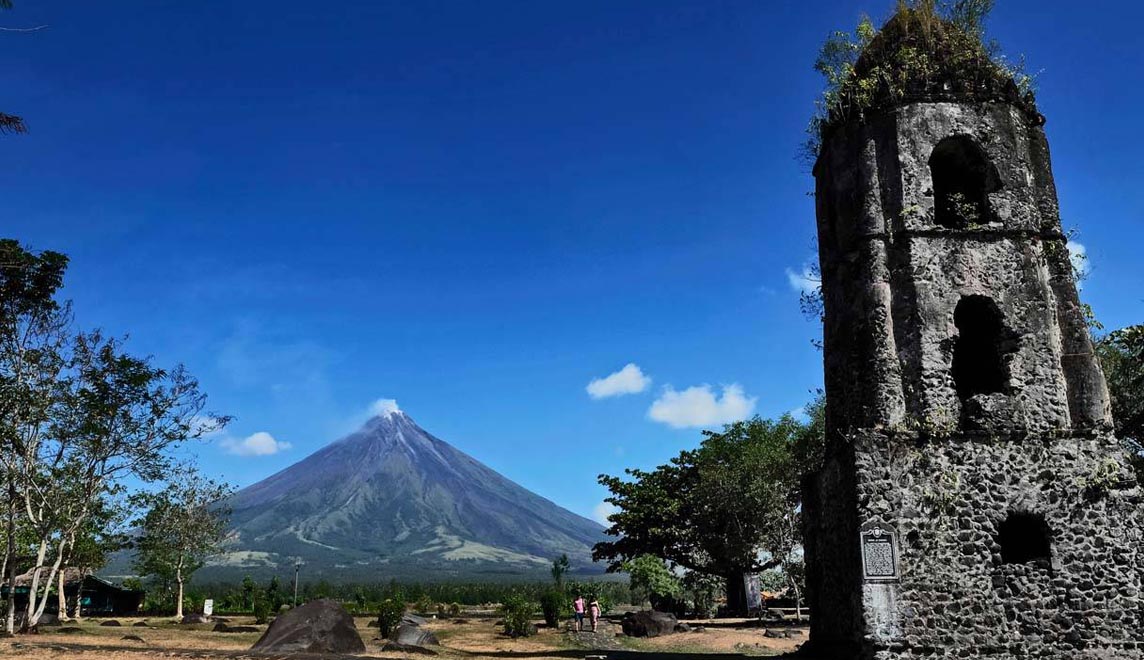 Davies Mt Mayon Colors